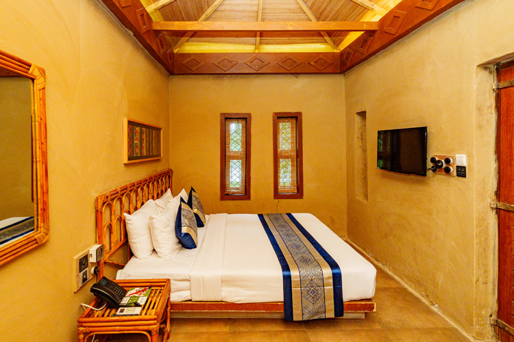 Mud House King at Dream Square Resort